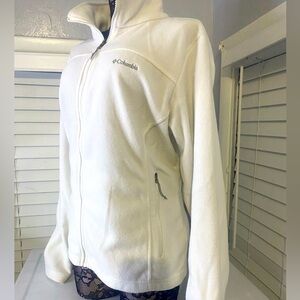 Columbia sports wear jacket size (XL)